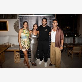 Το “MAMALO All Day Resto Bar” αποχαιρέτησε το καλοκαίρι με ένα εντυπωσιακό Full Moon Dinner Party, στην παραλία της Κινέτας!