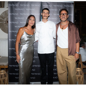 Το “MAMALO All Day Resto Bar” αποχαιρέτησε το καλοκαίρι με ένα εντυπωσιακό Full Moon Dinner Party, στην παραλία της Κινέτας!
