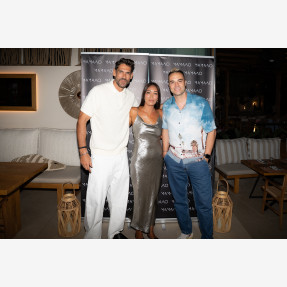 Το “MAMALO All Day Resto Bar” αποχαιρέτησε το καλοκαίρι με ένα εντυπωσιακό Full Moon Dinner Party, στην παραλία της Κινέτας!