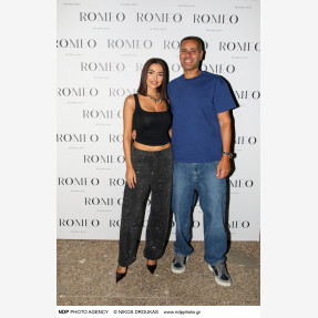 Το αγαπημένο «Romeo Club» επιστρέφει με το πιο νεανικό πρόγραμμα της νέας σεζόν και πρωταγωνιστές τους ταλαντούχους Χρήστο Σαντικάι και Εύη Κουλκουβίνη!