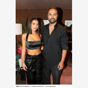 Το αγαπημένο «Romeo Club» επιστρέφει με το πιο νεανικό πρόγραμμα της νέας σεζόν και πρωταγωνιστές τους ταλαντούχους Χρήστο Σαντικάι και Εύη Κουλκουβίνη!