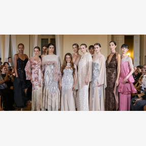 “House of Peonies FW27”: To αγαπημένο brand “MYA Collection” της Δήμητρας Νίκα κατέκτησε το Milan Fashion Week στο ιστορικό Palazzina Appiani!