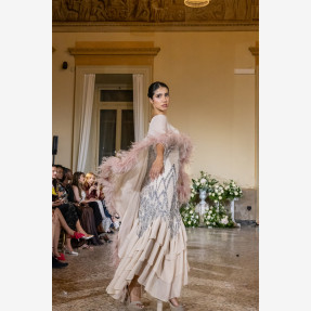 “House of Peonies FW27”: To αγαπημένο brand “MYA Collection” της Δήμητρας Νίκα κατέκτησε το Milan Fashion Week στο ιστορικό Palazzina Appiani!