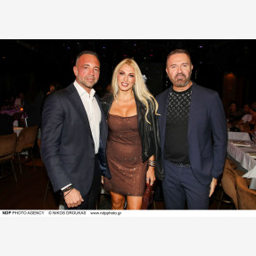 Λαμπερή avant-première για το εντυπωσιακό cabaret dinner show «BIJOUX» στο ανανεωμένο Baraonda Cabaret Dinner Club!