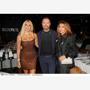 Λαμπερή avant-première για το εντυπωσιακό cabaret dinner show «BIJOUX» στο ανανεωμένο Baraonda Cabaret Dinner Club!