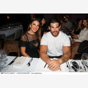 Λαμπερή avant-première για το εντυπωσιακό cabaret dinner show «BIJOUX» στο ανανεωμένο Baraonda Cabaret Dinner Club!