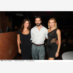 Λαμπερή avant-première για το εντυπωσιακό cabaret dinner show «BIJOUX» στο ανανεωμένο Baraonda Cabaret Dinner Club!