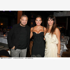 Λαμπερή avant-première για το εντυπωσιακό cabaret dinner show «BIJOUX» στο ανανεωμένο Baraonda Cabaret Dinner Club!