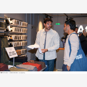 “JACK&JONES”: Μια νέα εποχή ξεκινά στο Χαλάνδρι με ένα λαμπερό Grand Opening Party!