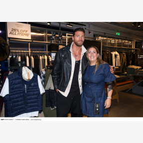 “JACK&JONES”: Μια νέα εποχή ξεκινά στο Χαλάνδρι με ένα λαμπερό Grand Opening Party!