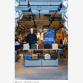 “JACK&JONES”: Μια νέα εποχή ξεκινά στο Χαλάνδρι με ένα λαμπερό Grand Opening Party!