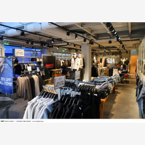 “JACK&JONES”: Μια νέα εποχή ξεκινά στο Χαλάνδρι με ένα λαμπερό Grand Opening Party!