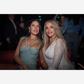 «Το καλύτερο παιδί» της ελληνικής μουσικής, Γιάννης Πλούταρχος, αποθεώθηκε στη sold out πρεμιέρα του στο «Notes Live» της Κύπρου!